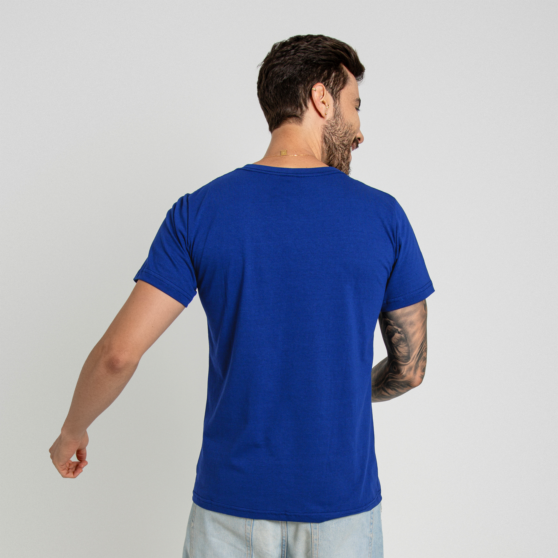 Compre 1 e Leve 2 - Camisa lisa Costarini 100% algodão