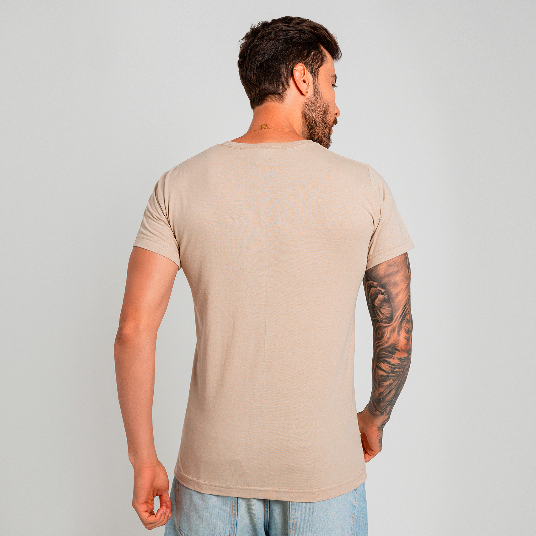 Compre 1 e Leve 2 - Camisa lisa Costarini  100% algodão